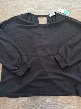 NWT!  Womens Stitch Fix Kaleigh Sadaf black open back detail knit top size XL